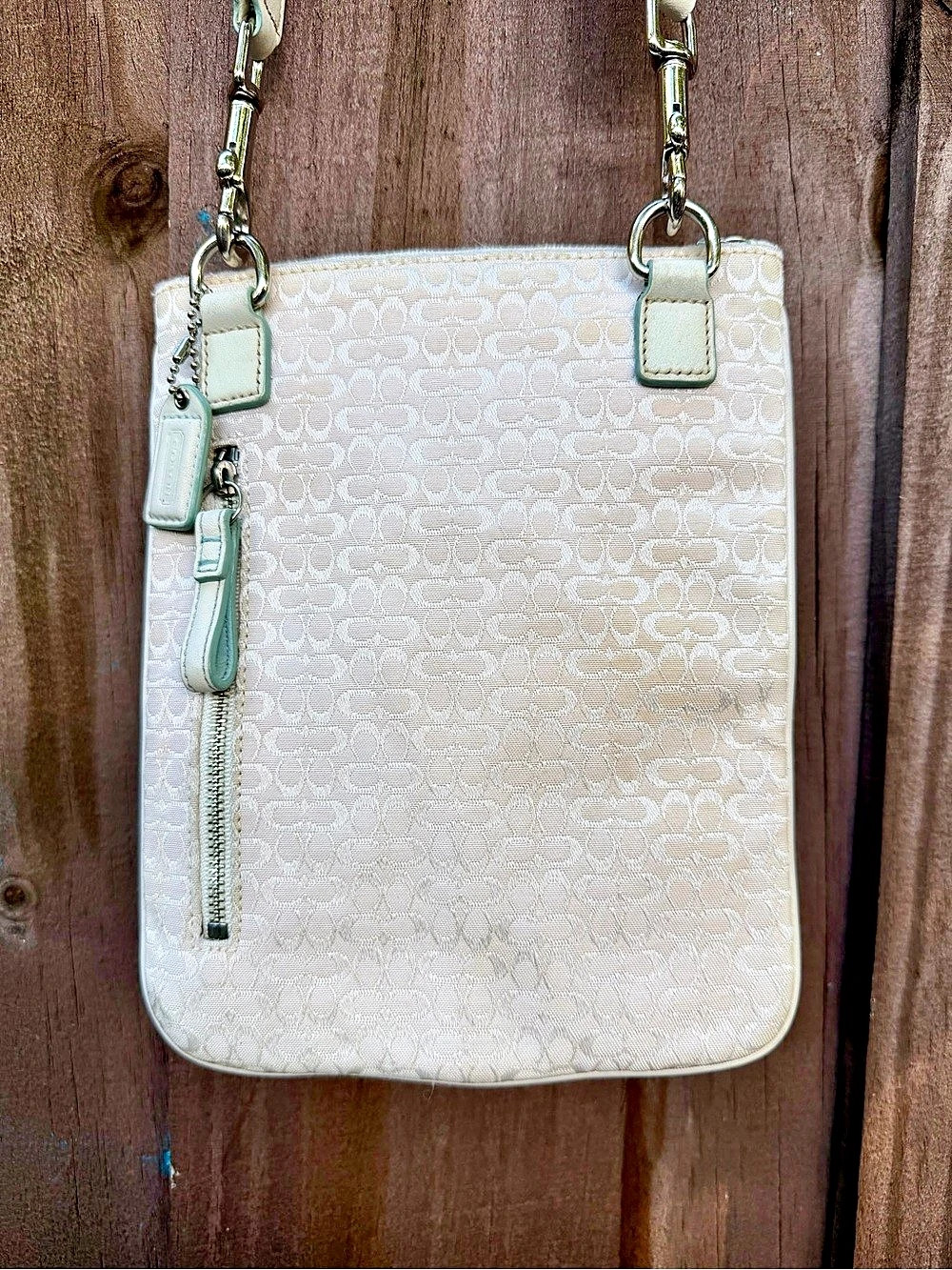 Limited Edition 2006 Coach Signature Jacquard Bumblebee Swingpack Crossbody Bag - Picture 4 of 16